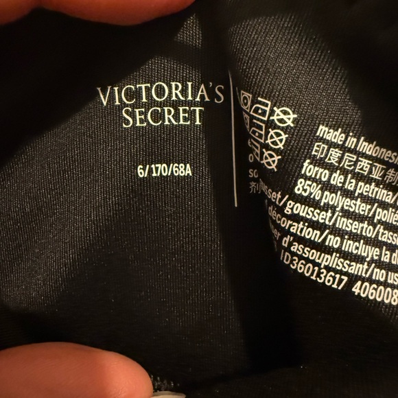 🤎Victoria's Secret Black Leggings - Picture 3 of 5